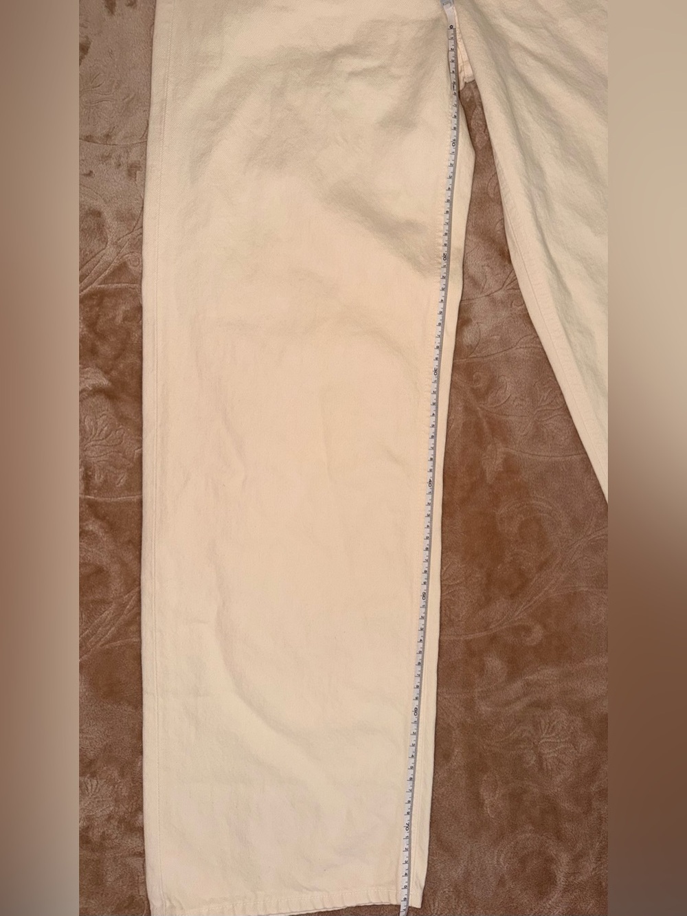 AGOLDE - Low Slung Baggy Jeans in White, Size 23 - Picture 14 of 15